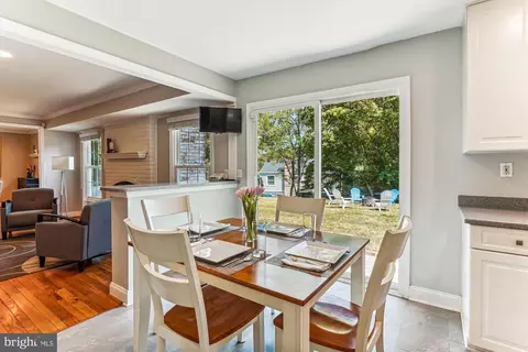 9013 Paddock Ln, Potomac, MD 20854 photo 16
