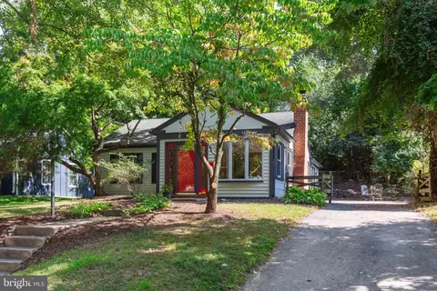10209 Drumm Ave, Kensington, MD 20895