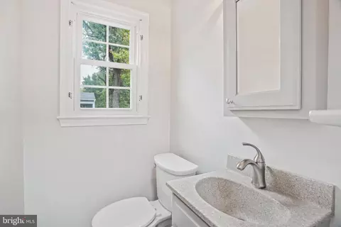 Bath - 805 Guilford St, Silver Spring, MD 20901 photo 1 of 9