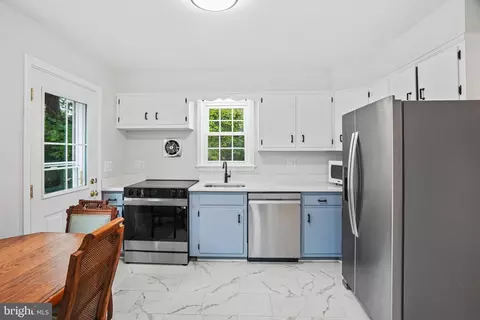 Kitchen - 805 Guilford St, Silver Spring, MD 20901 photo 3 of 3