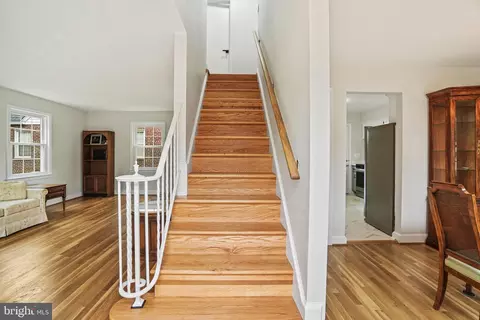Entry Way - 805 Guilford St, Silver Spring, MD 20901 photo 1 of 4