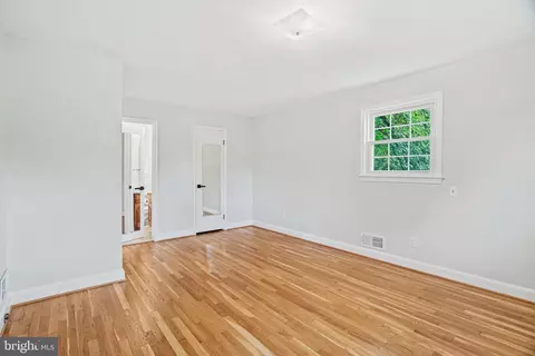 Bedroom - 805 Guilford St, Silver Spring, MD 20901 photo 5 of 7