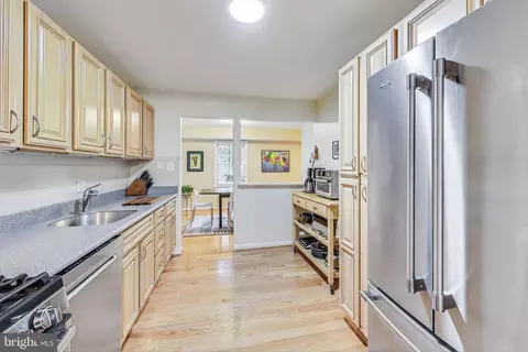 10725 Bucknell Dr #12, Silver Spring, MD 20902 photo 9