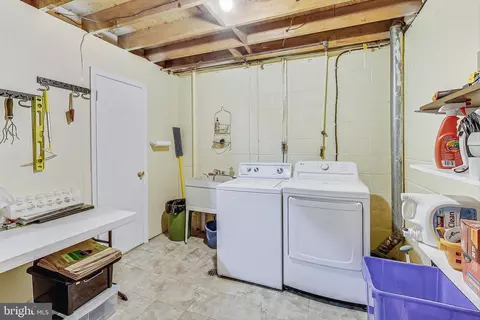 10725 Bucknell Dr #12, Silver Spring, MD 20902 photo 24