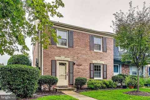 10725 Bucknell Dr #12, Silver Spring, MD 20902