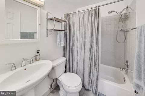 10725 Bucknell Dr #12, Silver Spring, MD 20902 photo 19