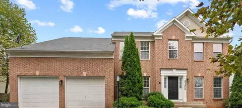 21204 Seneca Crossing Dr, Germantown, MD 20876