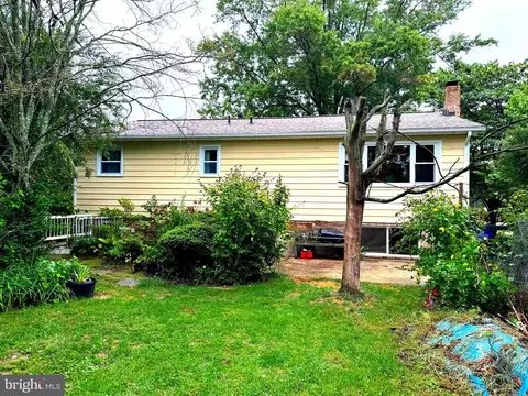Exterior - 11508 Channing Dr, Silver Spring, MD 20902 photo 3 of 13