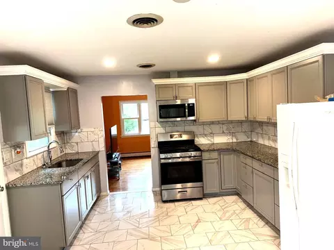 Kitchen - 11508 Channing Dr, Silver Spring, MD 20902 photo 2 of 6