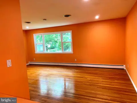 Living - 11508 Channing Dr, Silver Spring, MD 20902 photo 3 of 11