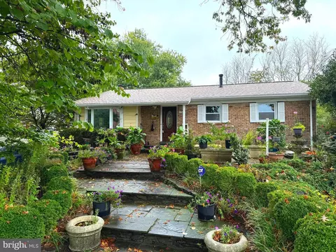 11508 Channing Dr, Silver Spring, MD 20902