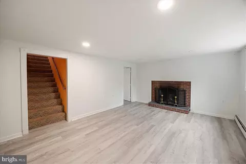 Living - 11508 Channing Dr, Silver Spring, MD 20902 photo 9 of 11