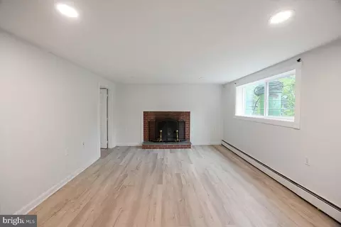 Living - 11508 Channing Dr, Silver Spring, MD 20902 photo 8 of 11