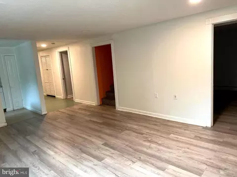 Living - 11508 Channing Dr, Silver Spring, MD 20902 photo 6 of 11