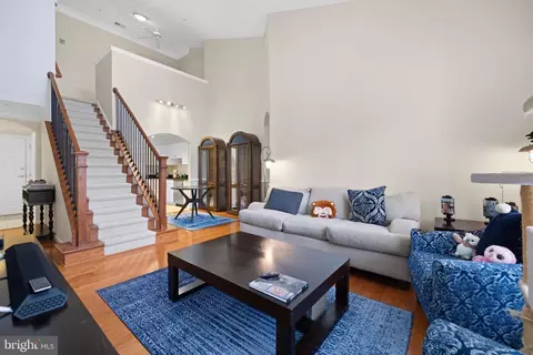 17 Granite Pl #493, Gaithersburg, MD 20878