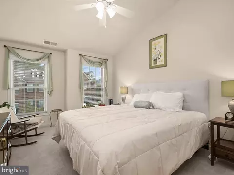 Bedroom - 1504 Rabbit Hollow Pl, Silver Spring, MD 20906 photo 6 of 7