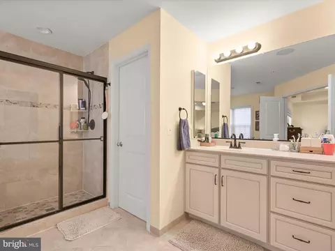 Bath - 1504 Rabbit Hollow Pl, Silver Spring, MD 20906 photo 1 of 4