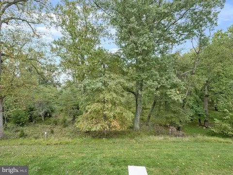 Exterior - 1504 Rabbit Hollow Pl, Silver Spring, MD 20906 photo 12 of 16