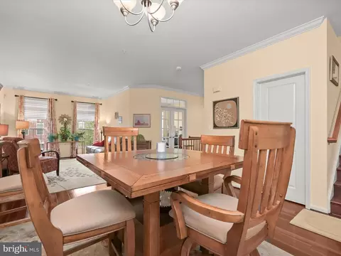 Dining - 1504 Rabbit Hollow Pl, Silver Spring, MD 20906 photo 3 of 7