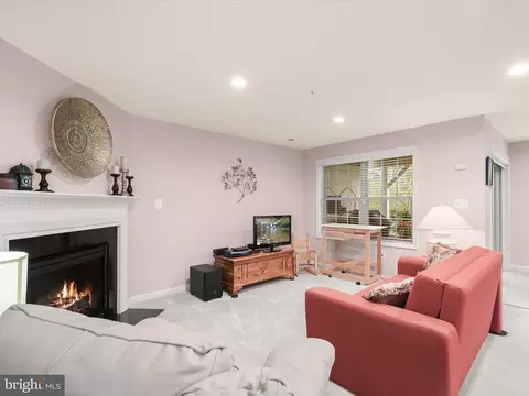 Living - 1504 Rabbit Hollow Pl, Silver Spring, MD 20906 photo 8 of 9