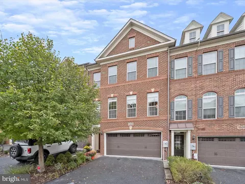 1504 Rabbit Hollow Pl, Silver Spring, MD 20906