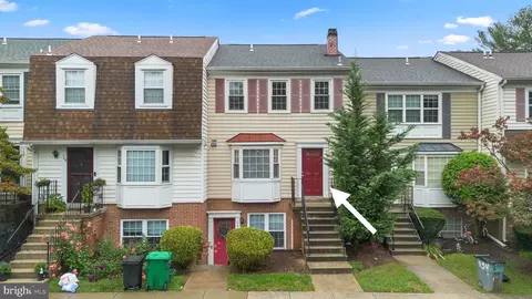 132 Barnsfield Ct #212, Gaithersburg, MD 20878