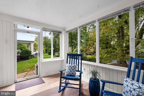 1917 Locust Grove Rd, Silver Spring, MD 20910 photo 5