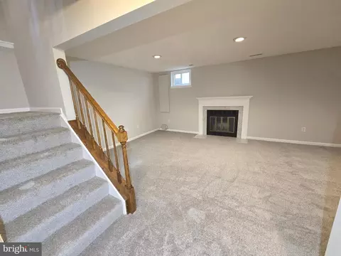 Living - 3258 Saint Augustine Ct, Olney, MD 20832 photo 3 of 4