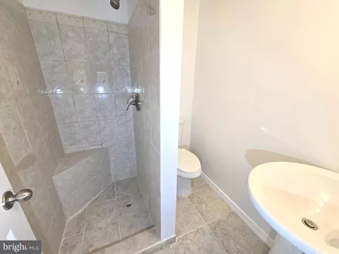 Bath - 3258 Saint Augustine Ct, Olney, MD 20832 photo 3 of 3