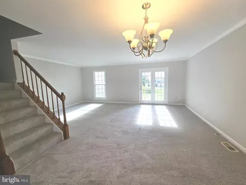 Living - 3258 Saint Augustine Ct, Olney, MD 20832 photo 1 of 4