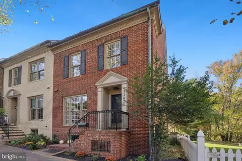 114 Hart Rd, Gaithersburg, MD 20878
