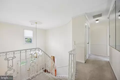 Entry Way - 2331 Holly Spring Dr, Silver Spring, MD 20905 photo 3 of 4