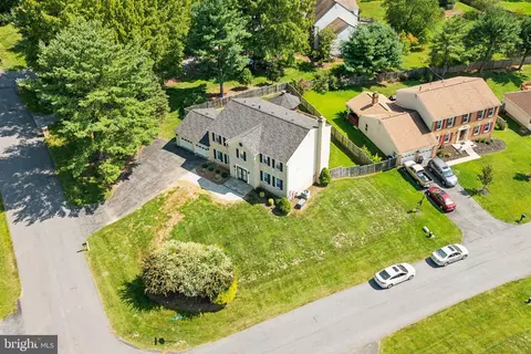View/Area - 2331 Holly Spring Dr, Silver Spring, MD 20905 photo 1 of 2