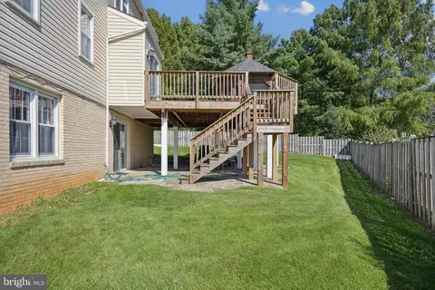 Exterior - 2331 Holly Spring Dr, Silver Spring, MD 20905 photo 5 of 6