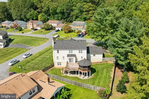 View/Area - 2331 Holly Spring Dr, Silver Spring, MD 20905 photo 2 of 2