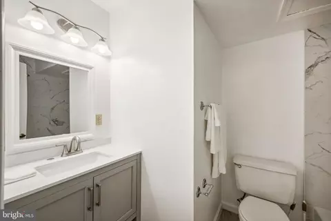 Bath - 2331 Holly Spring Dr, Silver Spring, MD 20905 photo 5 of 5
