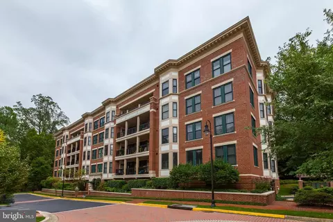10401 Strathmore Park #3 /103, North Bethesda, MD 20852