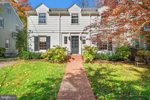 3709 Thornapple St, Chevy Chase, MD 20815