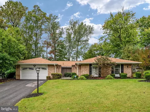 14024 Breeze Hill Ln, Silver Spring, MD 20906 photo 2