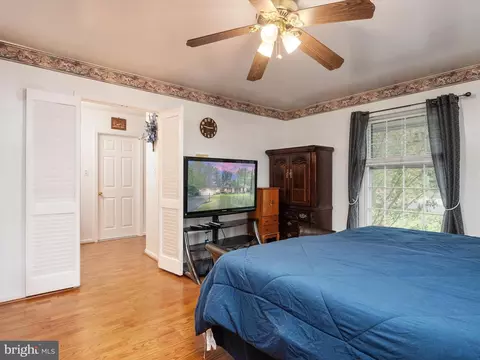 14024 Breeze Hill Ln, Silver Spring, MD 20906 photo 32