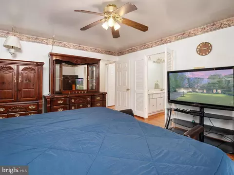 14024 Breeze Hill Ln, Silver Spring, MD 20906 photo 33