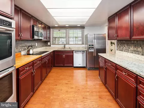 14024 Breeze Hill Ln, Silver Spring, MD 20906 photo 16