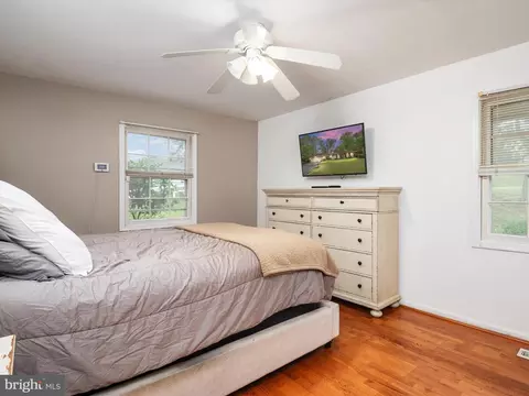 14024 Breeze Hill Ln, Silver Spring, MD 20906 photo 23