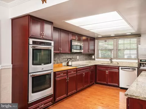14024 Breeze Hill Ln, Silver Spring, MD 20906 photo 17