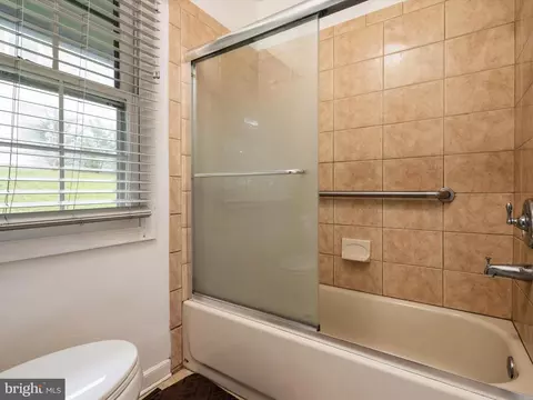 14024 Breeze Hill Ln, Silver Spring, MD 20906 photo 28