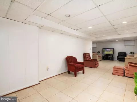 14024 Breeze Hill Ln, Silver Spring, MD 20906 photo 40