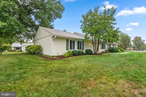 14502 Kelmscot Dr #172-B, Silver Spring, MD 20906 photo 2