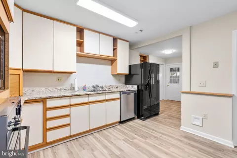 14502 Kelmscot Dr #172-B, Silver Spring, MD 20906 photo 12