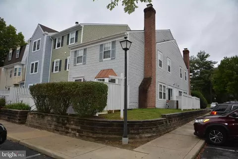 11308 Appledowre Way #585, Germantown, MD 20876