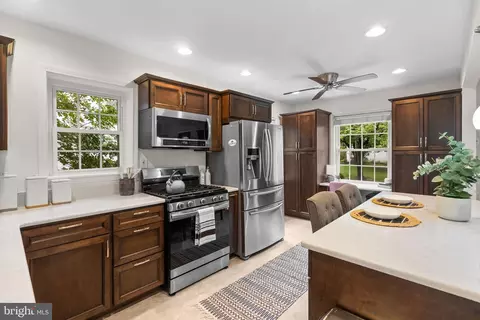 9906 Woodburn Rd, Silver Spring, MD 20901 photo 14